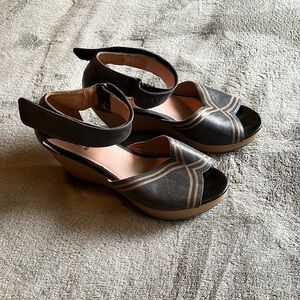 Miz Mooz Wedges